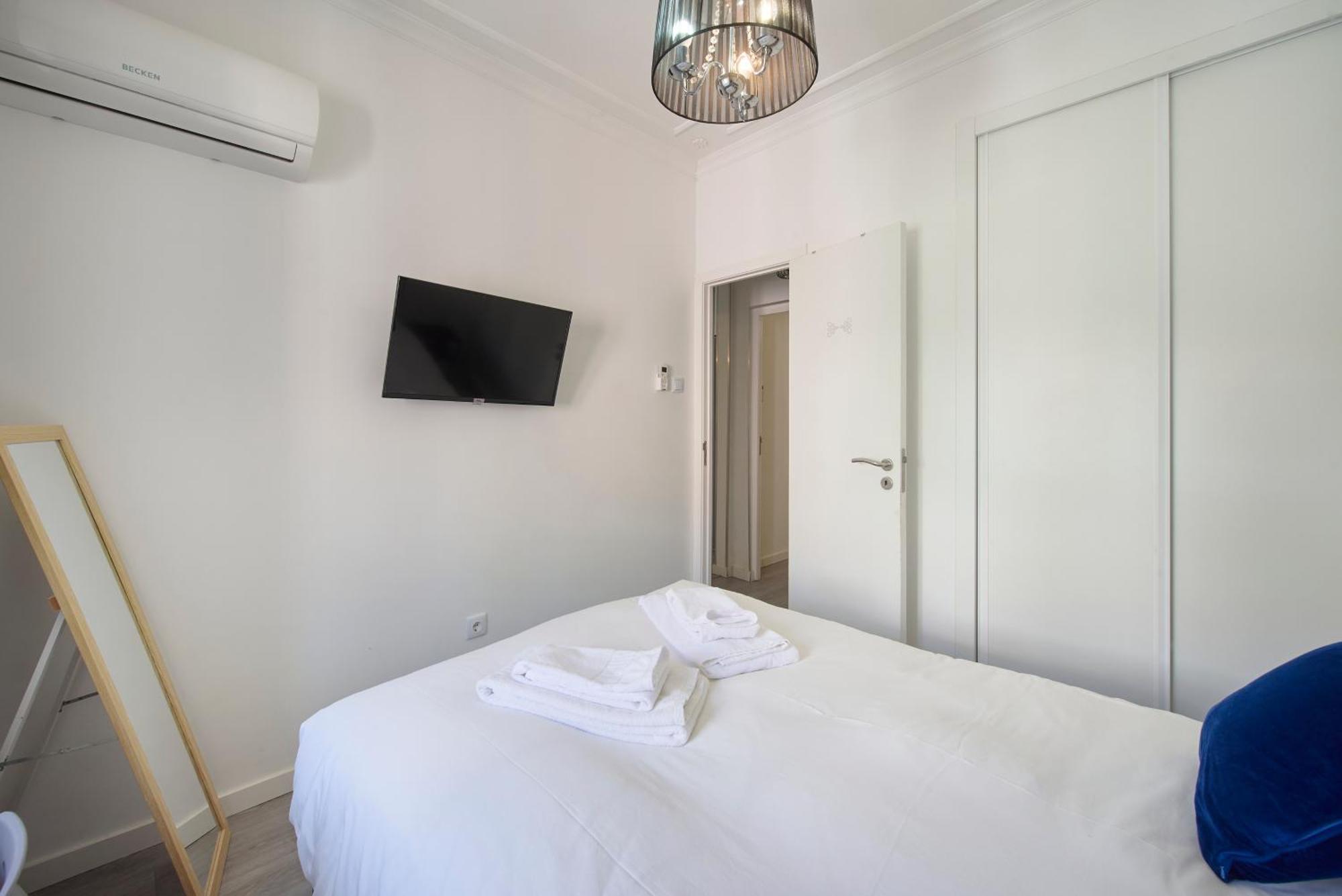 New 3 Bedroom Flat With River On Sight @alameda Apartment Lisbon