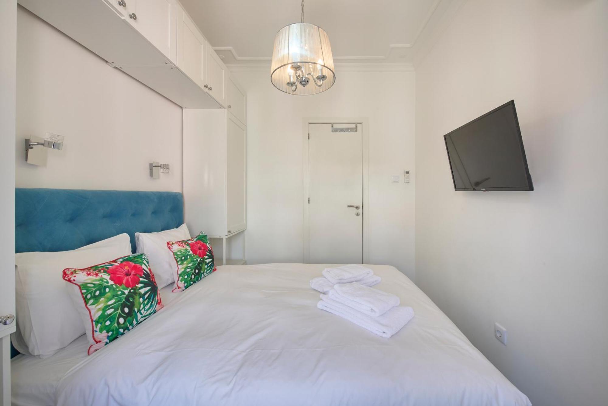 New 3 Bedroom Flat With River On Sight @alameda * Lisbon
