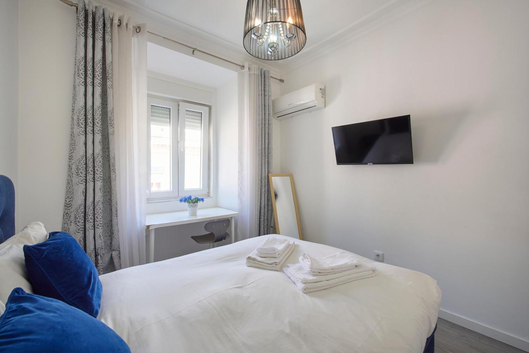 New 3 Bedroom Flat With River On Sight @alameda Apartment *