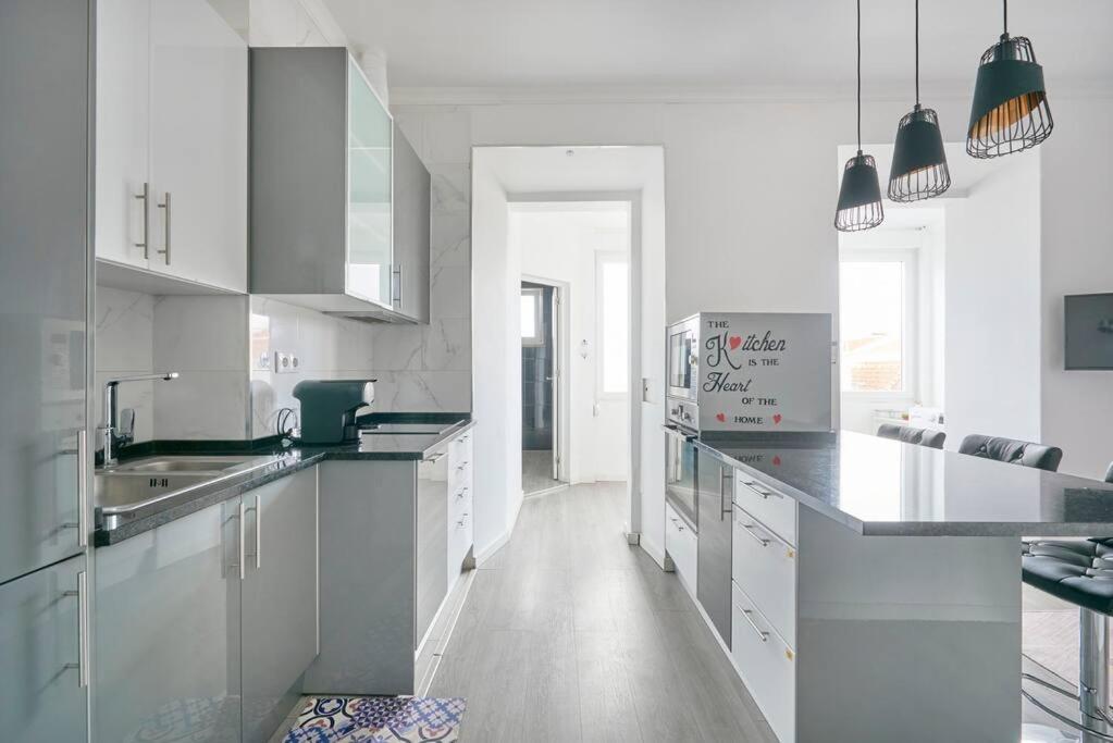 New 3 Bedroom Flat With River On Sight @alameda Lejlighed