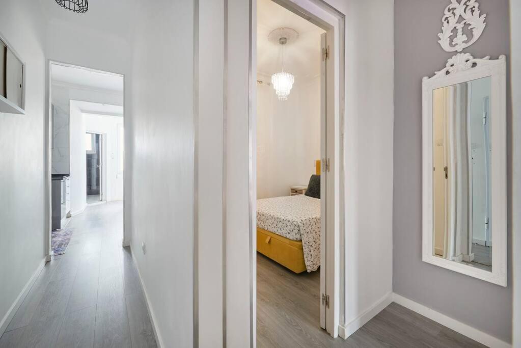 New 3 Bedroom Flat With River On Sight @alameda Lejlighed Lisboa